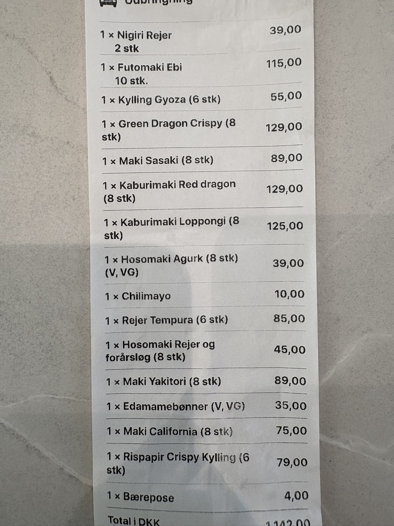 Bestilling fra Lyokoi Odense med sushi og tilbehør