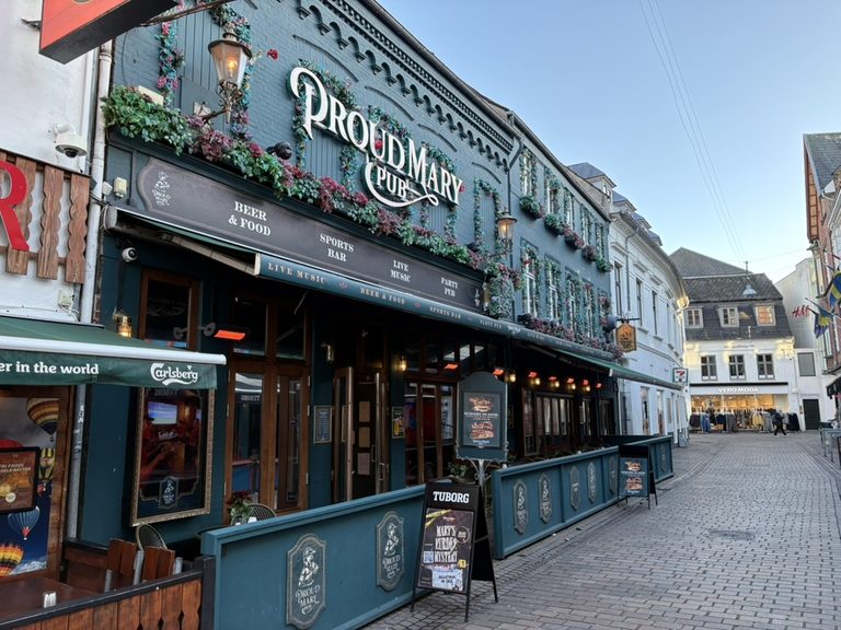 Proud Mary Pub